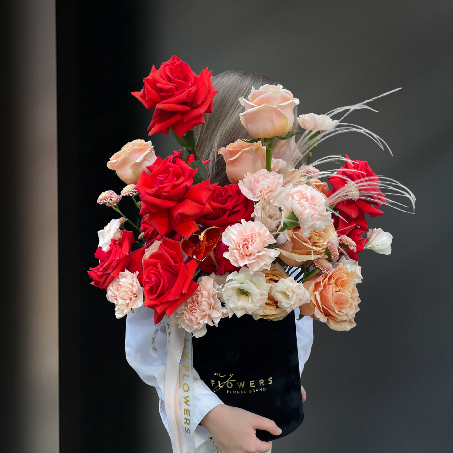 коробка с розами