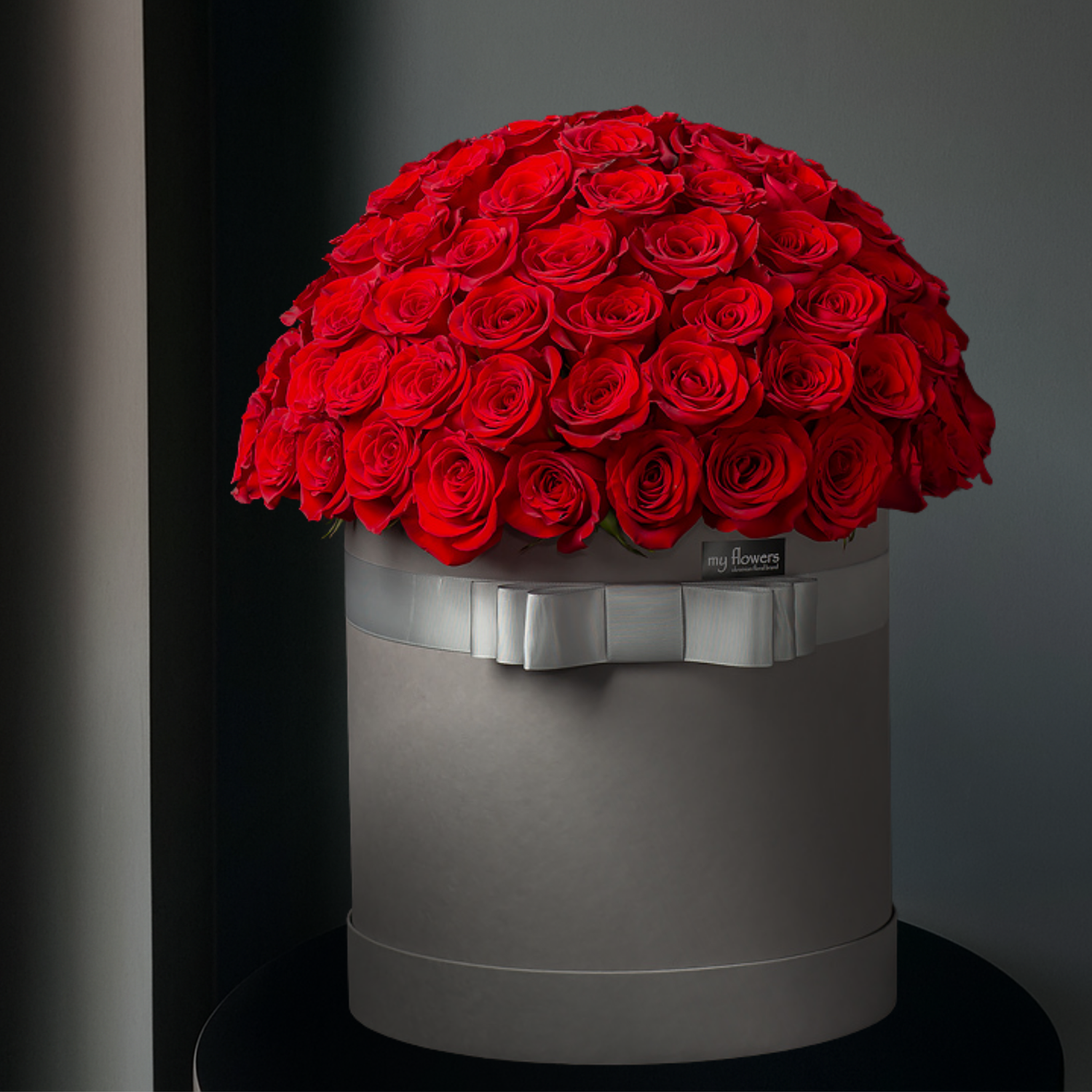 Красные Розы в коробке