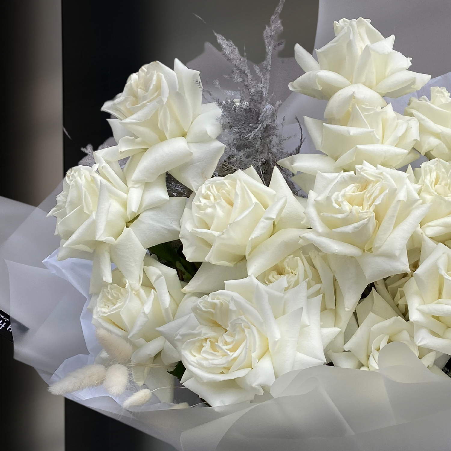 Білий букет французьких троянд