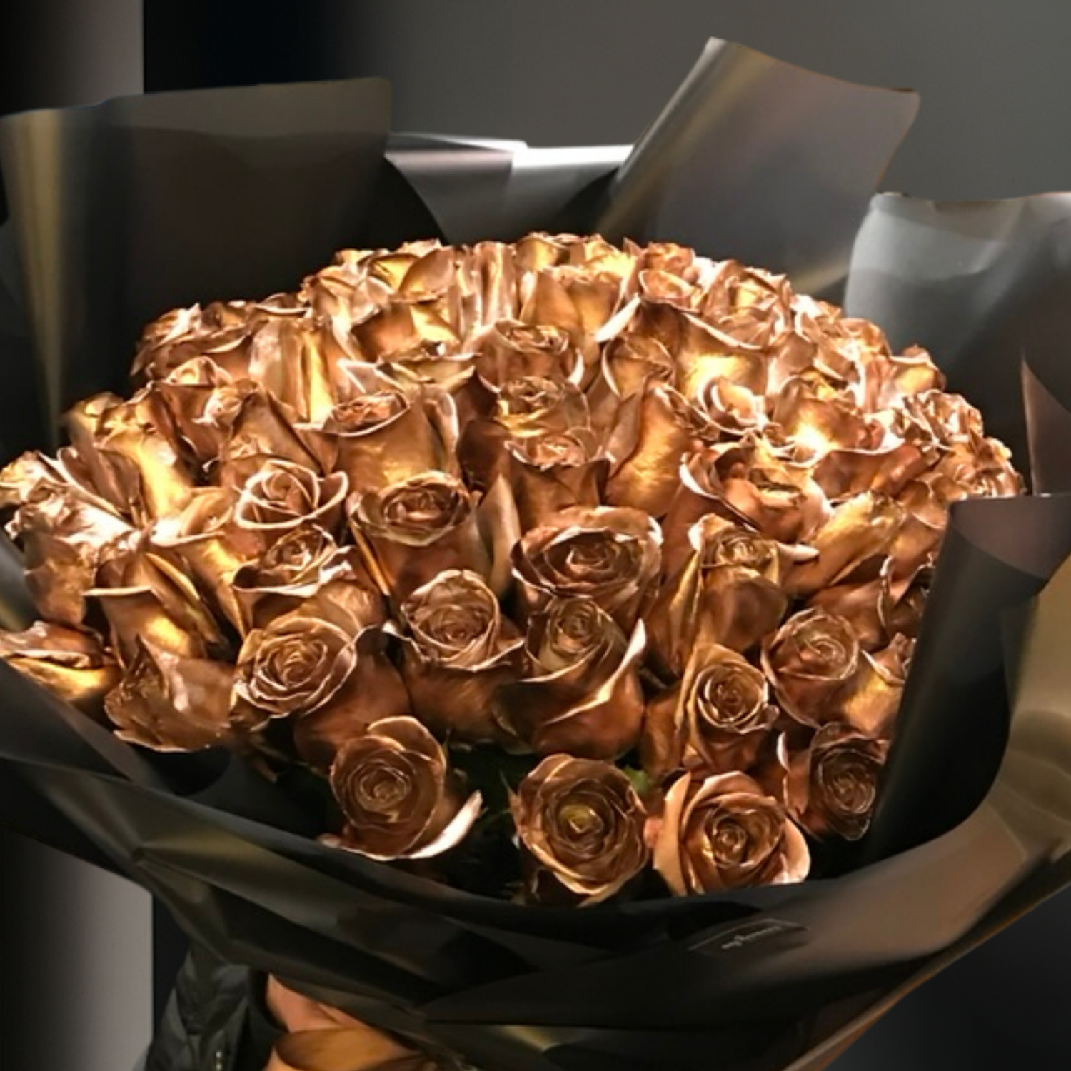 Золоті троянди Golden Glow