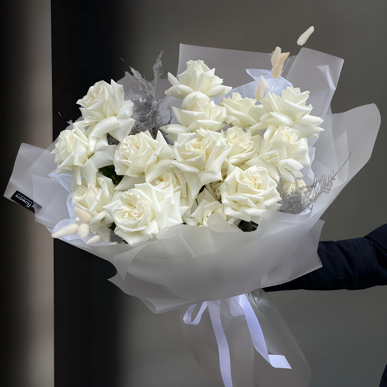 Белые французские розы