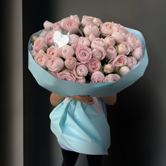 пионовидные розы